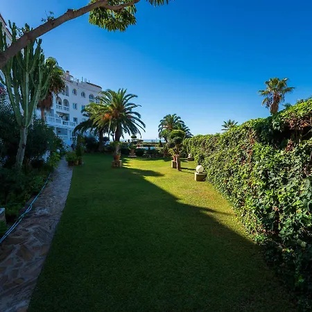 Stella Maris Beachfront Apartment, Sea View Apartment